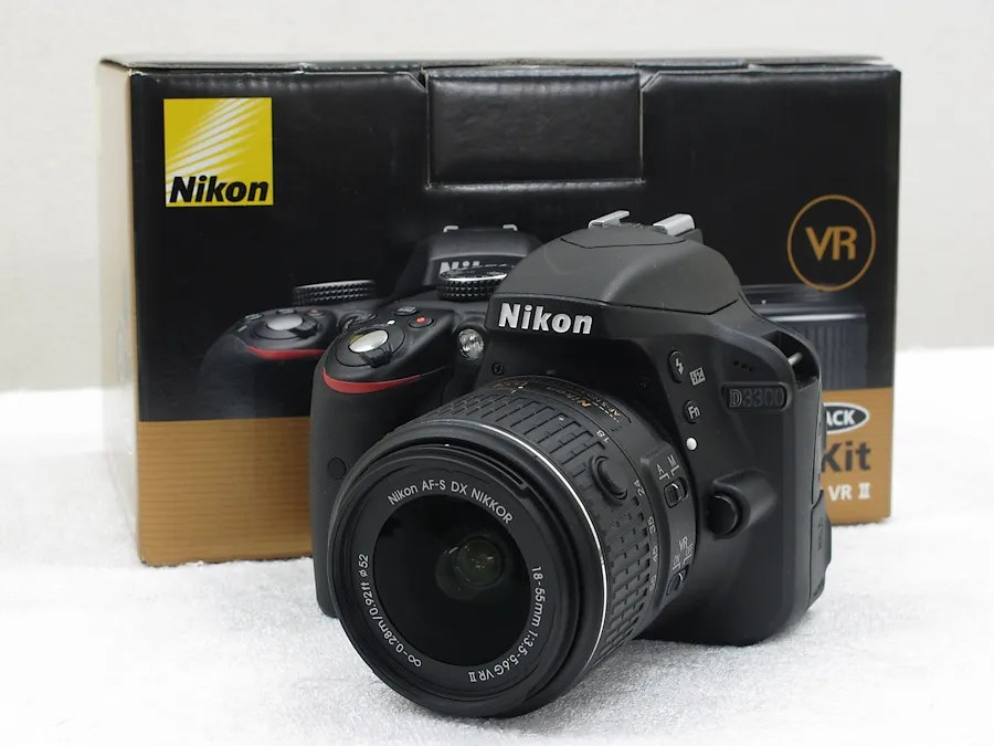 ニコン NIKON D3300 18-55 VRII レンズキット 元箱付