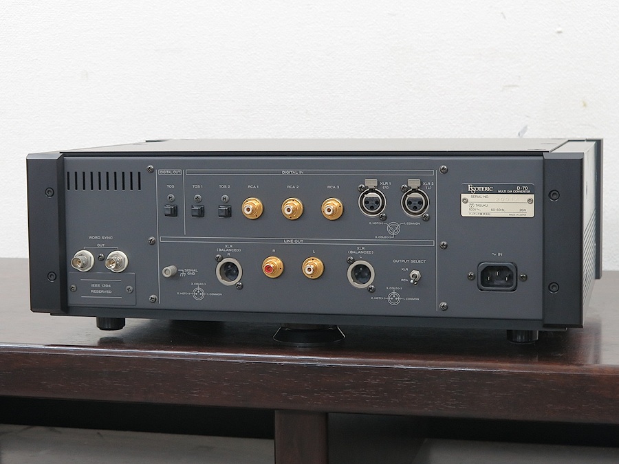【ESOTERIC/エソテリック/D-70/コンバーター/美品/通電確認済み】 エソテリック ESOTERIC D-70 D/Aコンバーター @33242 / 中古