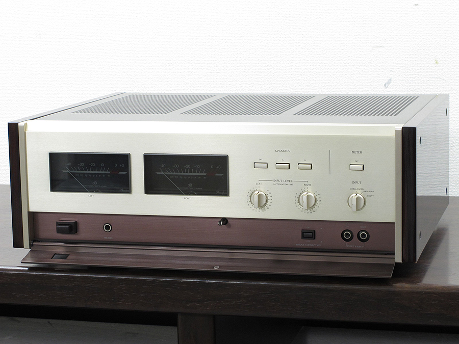 アキュフェーズ Accuphase P-300V パワーアンプ @33349 / 中古