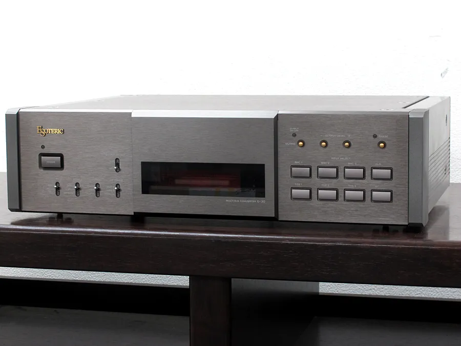 エソテリック D-30 D/Aコンバーター