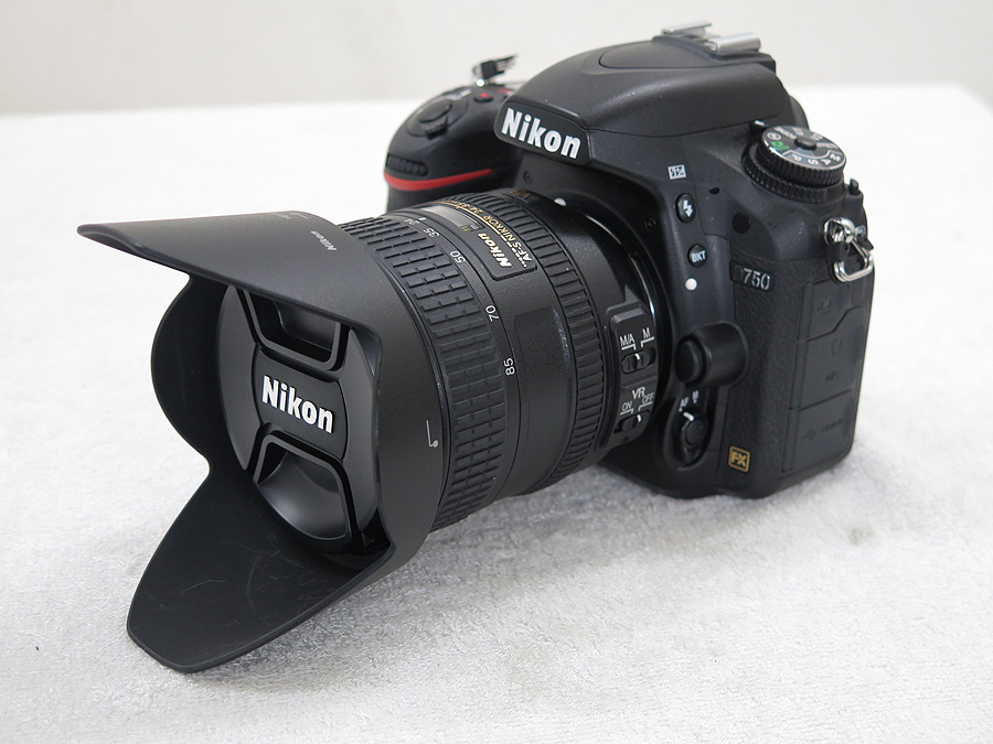 Nikon D750 24-85mmf2.8-4レンズ付