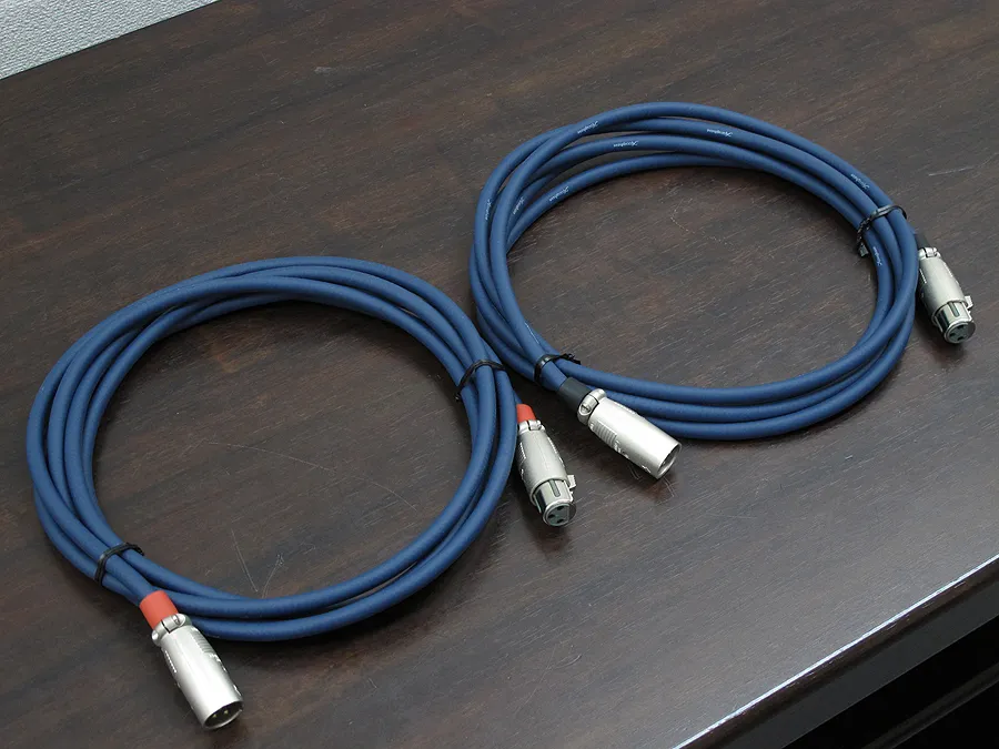 アキュフェーズ Accuphase LC-30A(3.0m) XLRケーブル