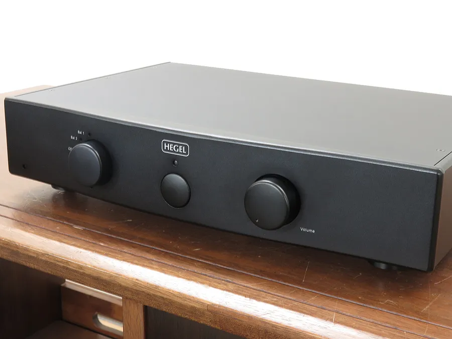 ヘーゲル HEGEL P30 プリアンプ 元箱付