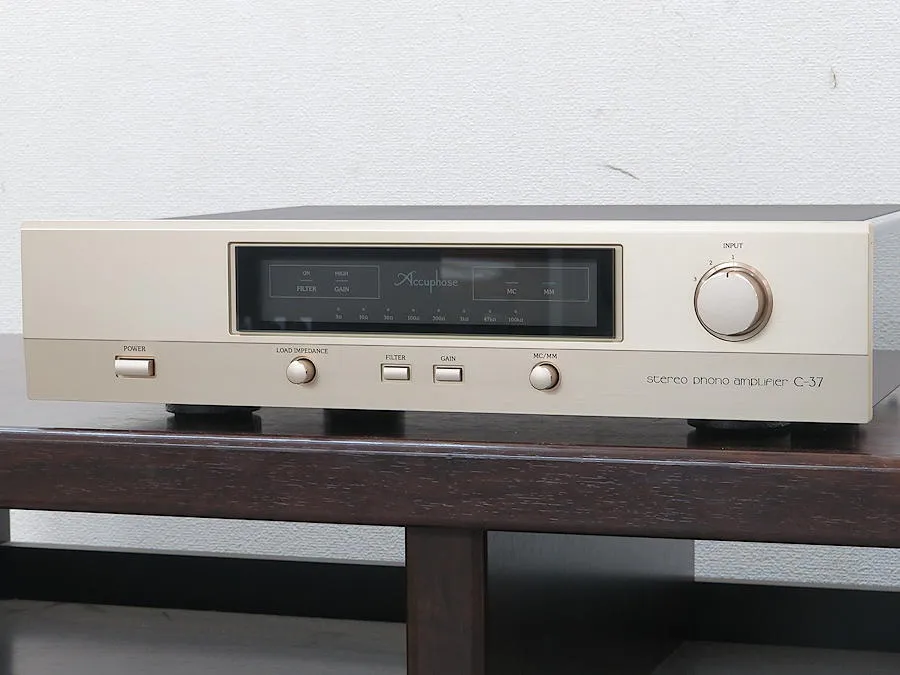 Accuphase C-37 フォノイコライザー 元箱付