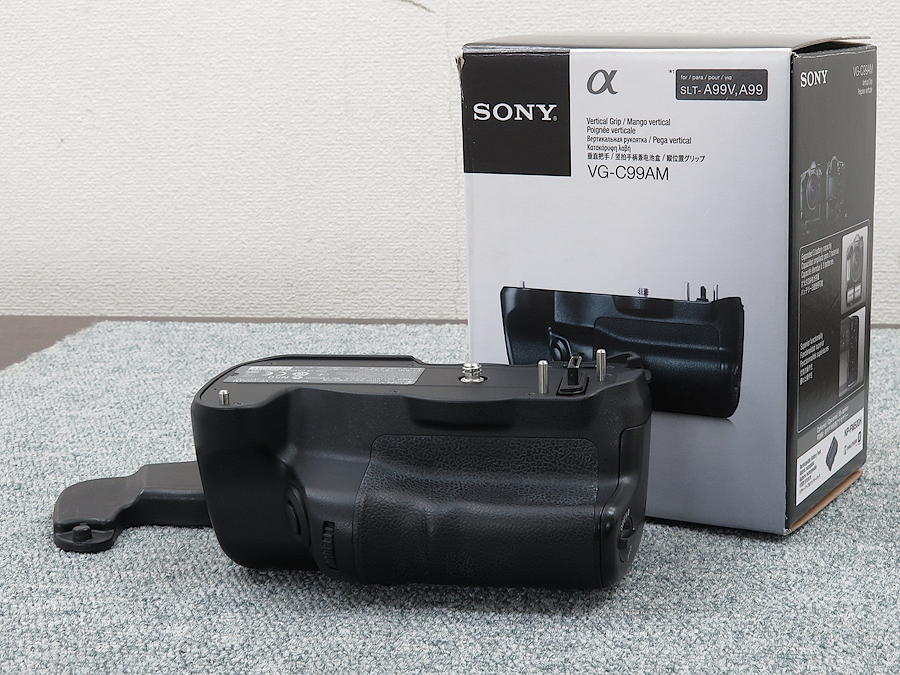 元箱】 SONY VG-C99AM α99用グリップ バッテリー2個付 @34848 / 中古