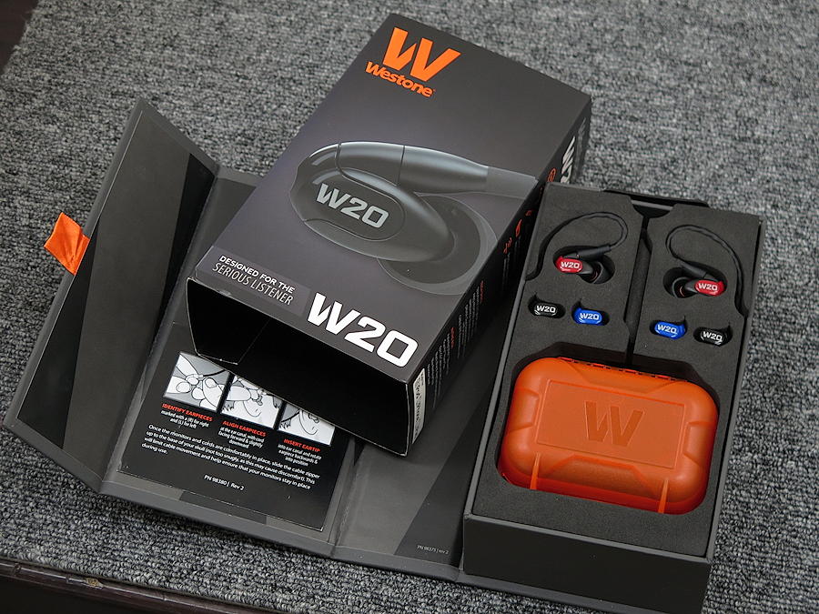 Westone W20 中古 社外イヤーピース付き ウエストン Westone W20 イヤホン 元箱付 @35060 / 中古