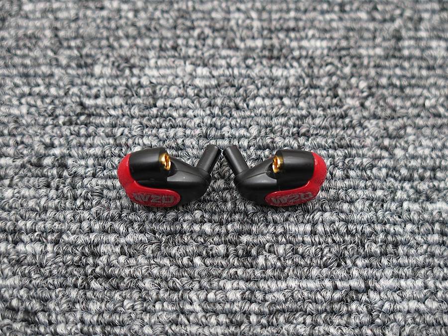 Westone W20 中古 社外イヤーピース付き ウエストン Westone W20 イヤホン 元箱付 @35060 / 中古