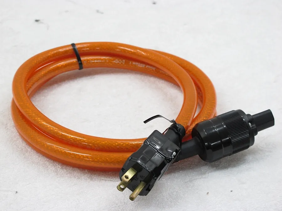 ROSEN KRANZ Blood Stream1 (1.8m) 電源ケーブル