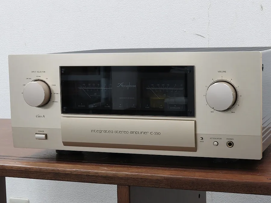 Accuphase E-550 プリメインアンプ 元箱付