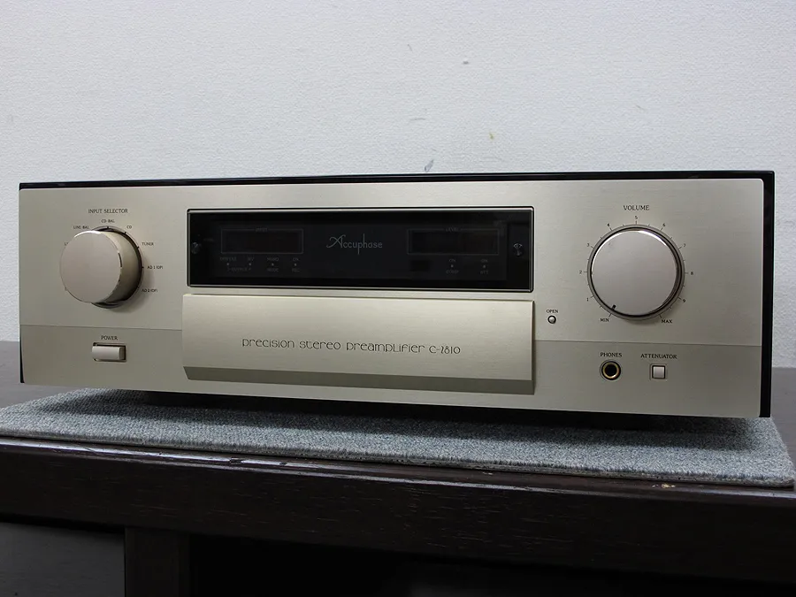 アキュフェーズ Accuphase C-2810 プリアンプ