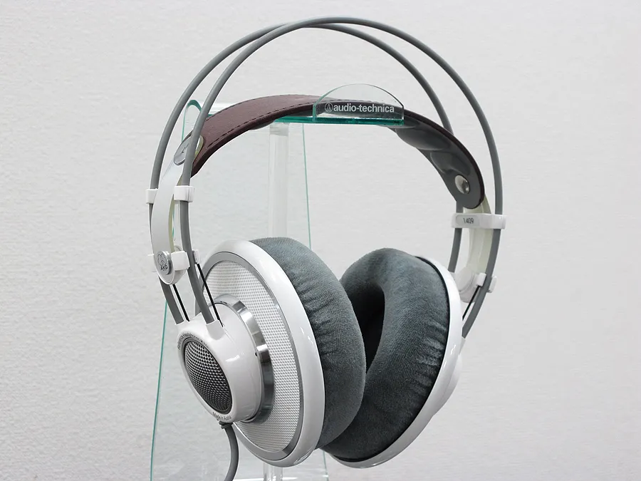 AKG アーカーゲー K701 ヘッドフォン