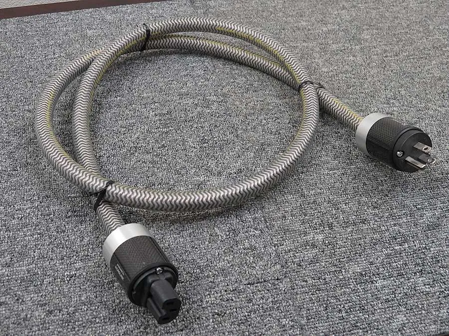 エソテリック ESOTERIC 8N-PC8100(1.5m) 電源ケーブル