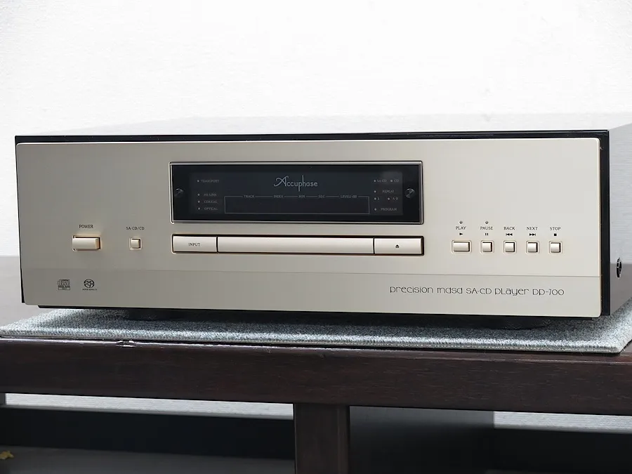 アキュフェーズ Accuphase DP-700 CDプレーヤー