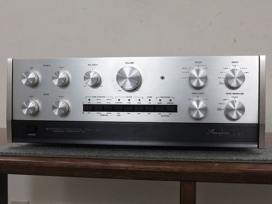 アキュフェーズ Accuphase C-200 プリアンプ @36756 / 中古オーディオ