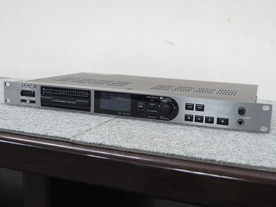 タスカム TASCAM DA-3000  AD/DAコンバーター DSD