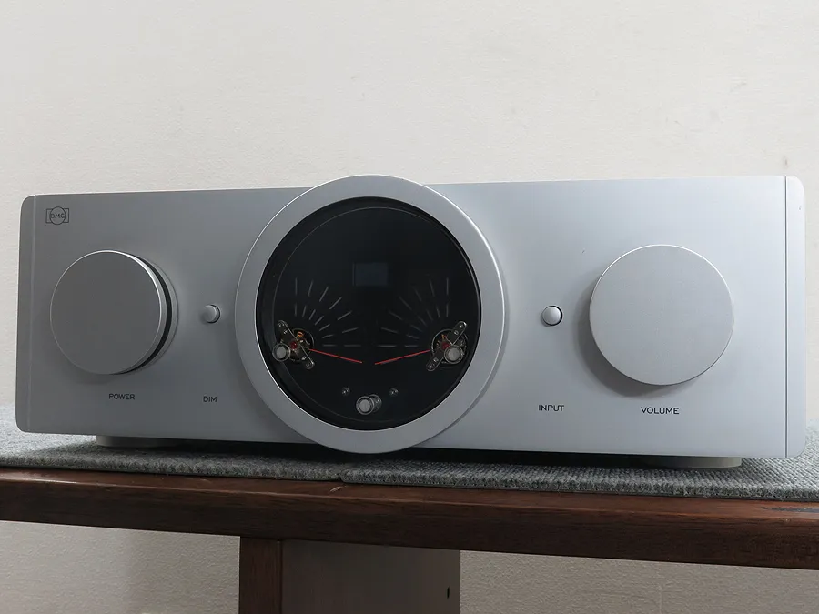 BMC AUDIO CS2 プリメインアンプ AXISS正規品 元箱
