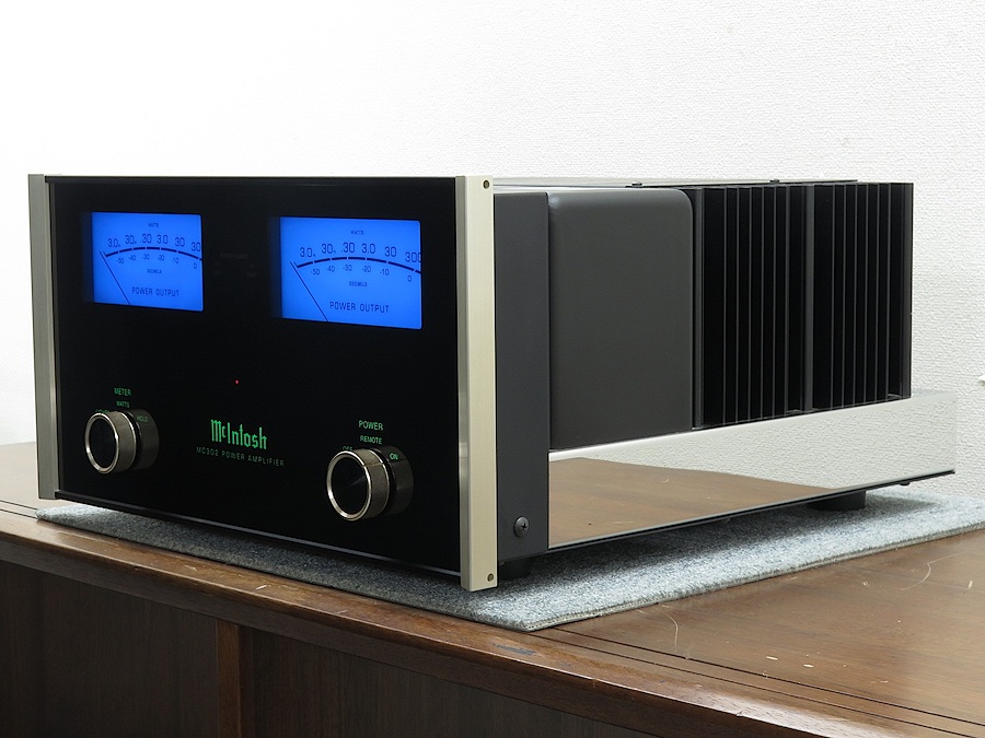 マッキントッシュ Mcintosh MC302 パワーアンプ 元箱付 @36800 / 中古オーディオ買取、販売、通販のショップアフロオーディオ横浜