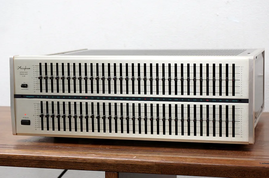 アキュフェーズ Accuphase G-18 グラフィックイコライザー