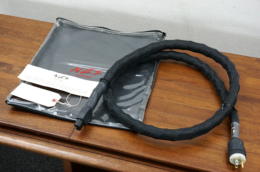 NBS BLACK LABEL (AC 1.8m) 電源ケーブル