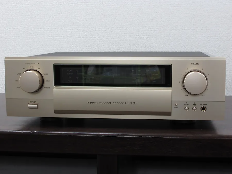 美品 アキュフェーズ Accuphase C-2120 プリアンプ 元箱付