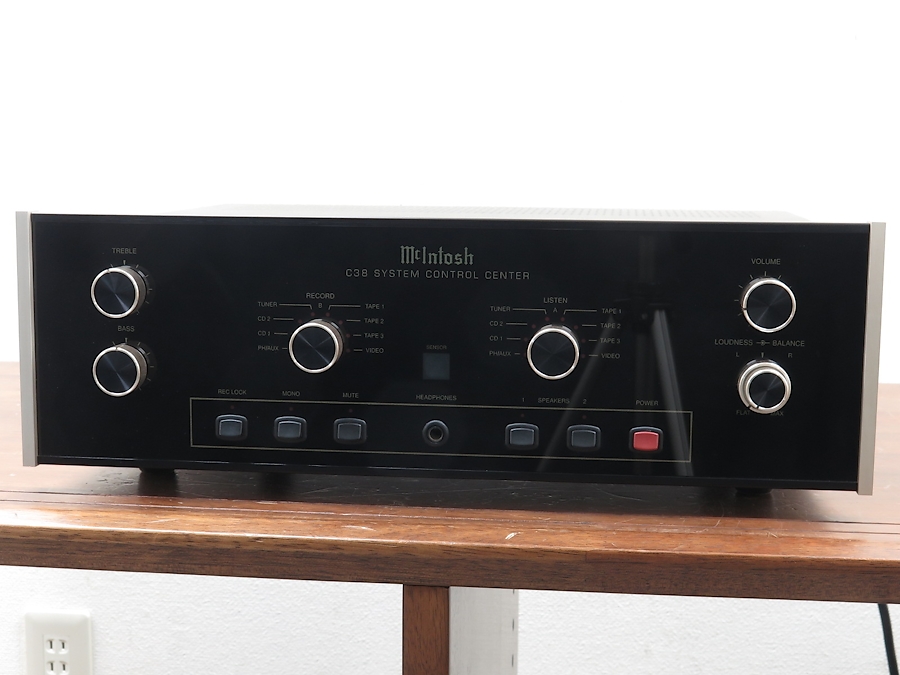 マッキントッシュ Mcintosh C38 プリアンプ @37320 / 中古オーディオ買取、販売、通販のショップアフロオーディオ横浜