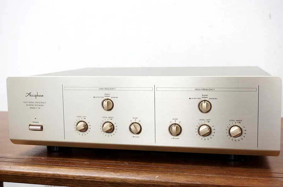 アキュフェーズ Accuphase F-20 チャンネルデバイダー