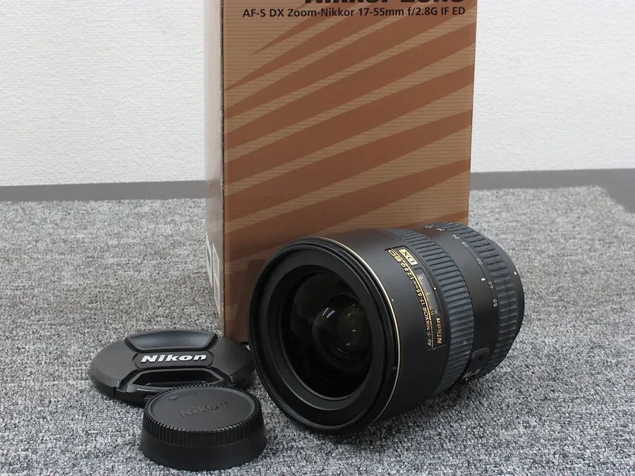 NIKON AF-S DX Zoom-Nikkor 17-55mm f/2.8G IF-ED