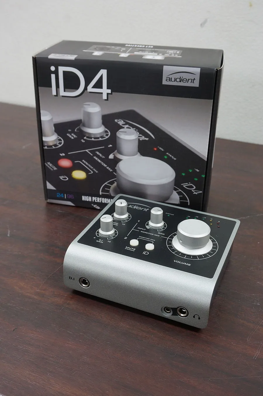 オーディエント audient ID4 オーディオインターフェース