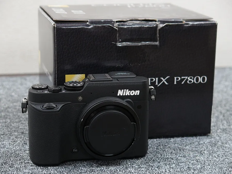 ニコン NIKON COOLPIX P7800 カメラ 元箱付