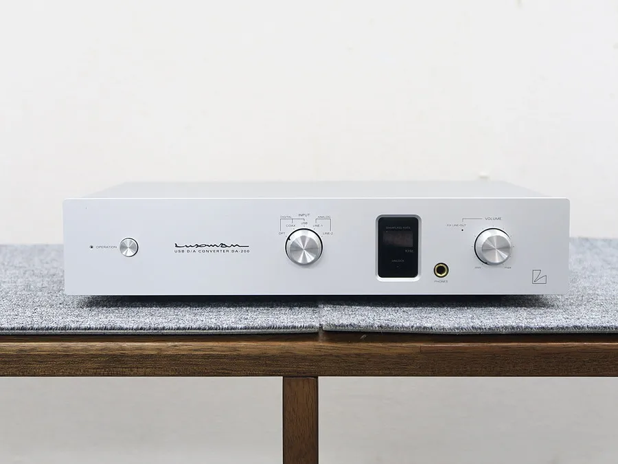 ラックスマン LUXMAN DA-200 D/Aコンバーター