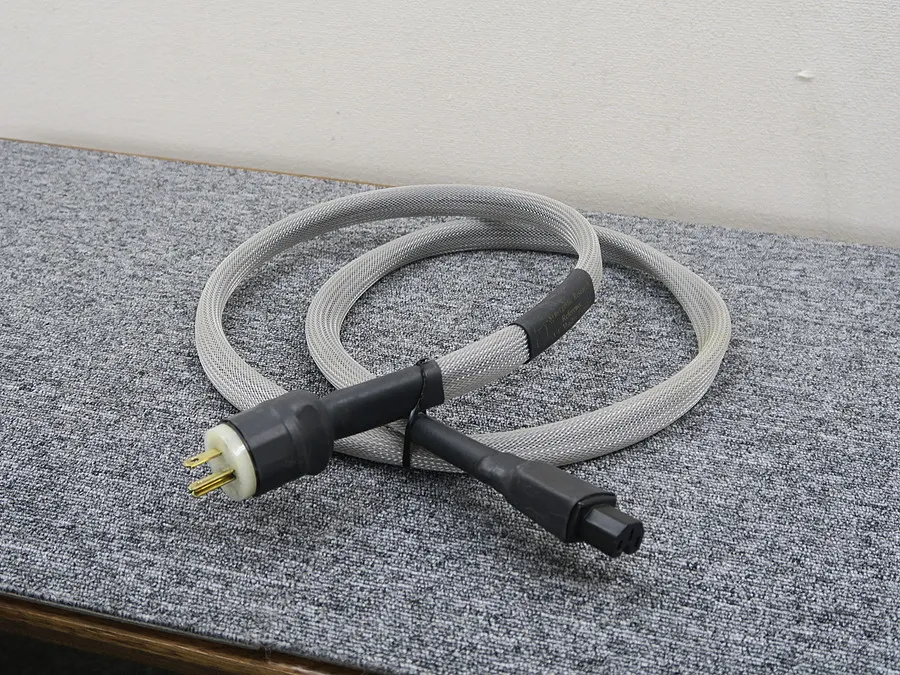 SYNERGISTIC RESEARCH  A/C Master Coupler(1.8m) 電源