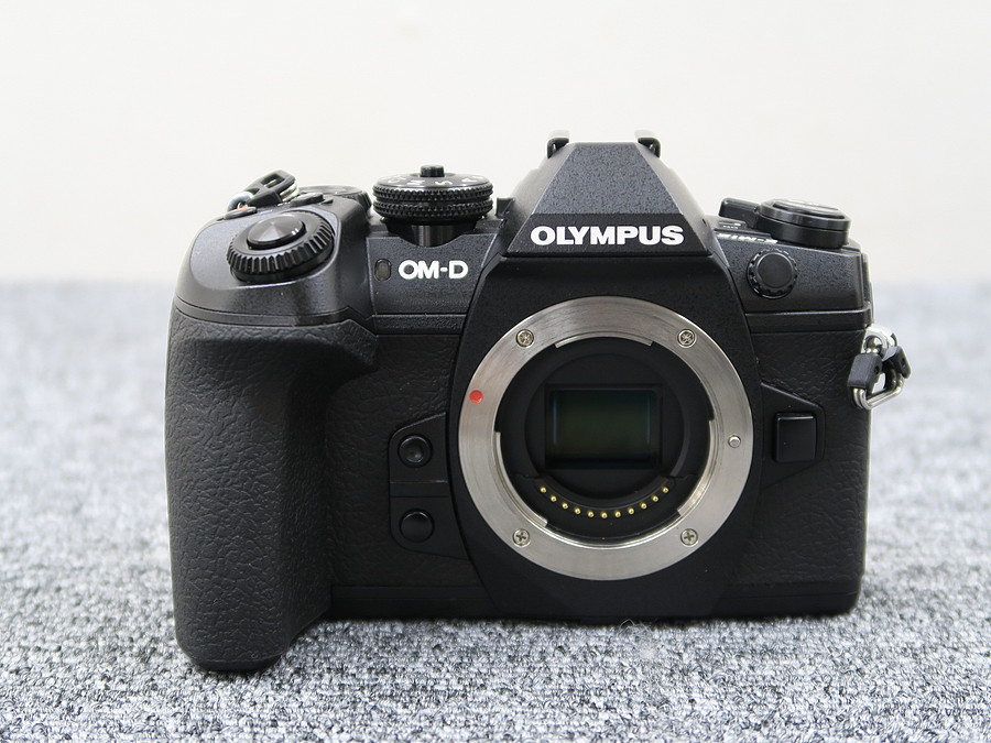 オリンパス OLYMPUS OM-D E-M1 MarkⅡ カメラ 元箱付 @39392 / 中古オーディオ買取、販売、通販のショップアフロ