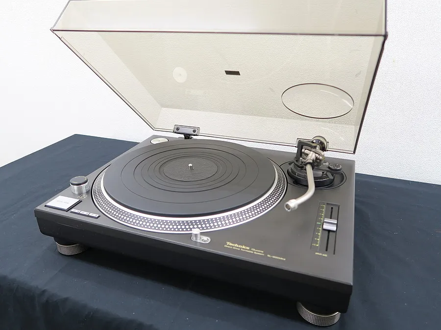 テクニクス Technics SL-1200MK4 ターンテーブル