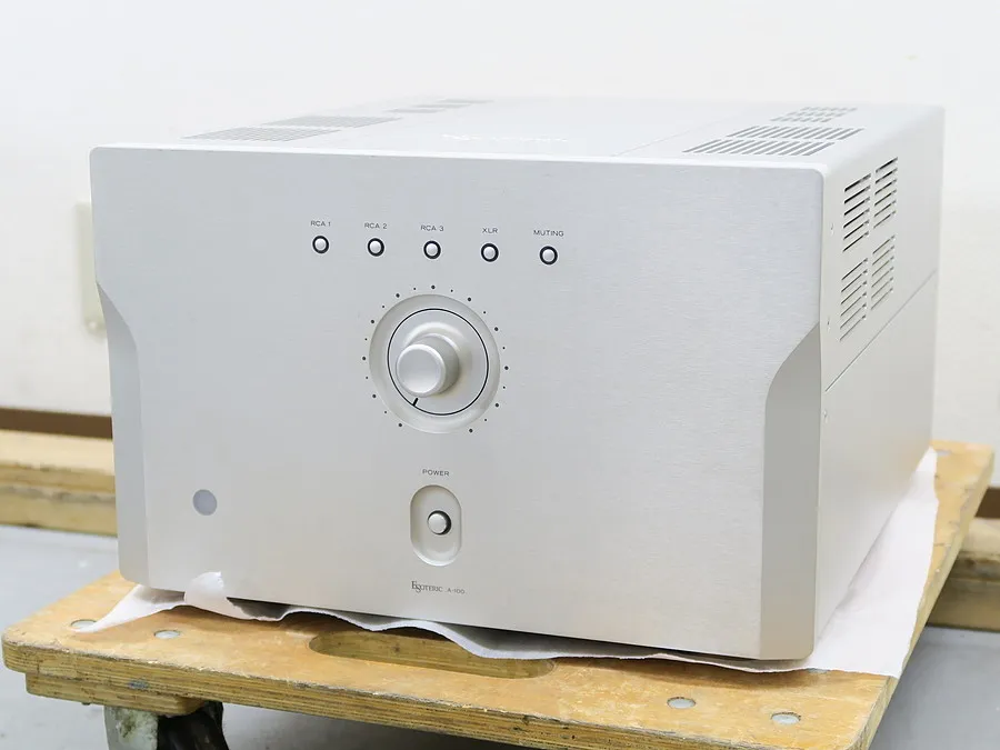 エソテリック ESOTERIC A-100 管球式パワーアンプ 元箱付