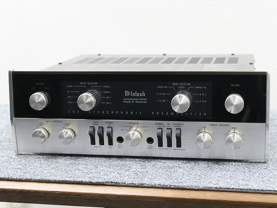 マッキントッシュ Mcintosh C22(復刻) プリアンプ
