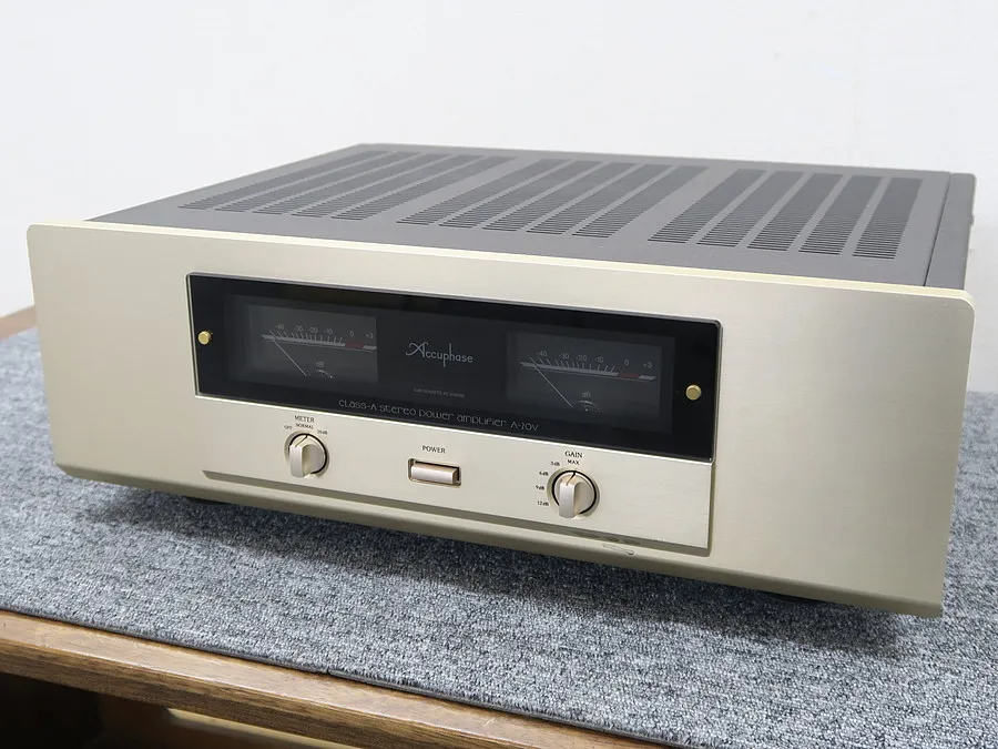 アキュフェーズ Accuphase A-20V パワーアンプ
