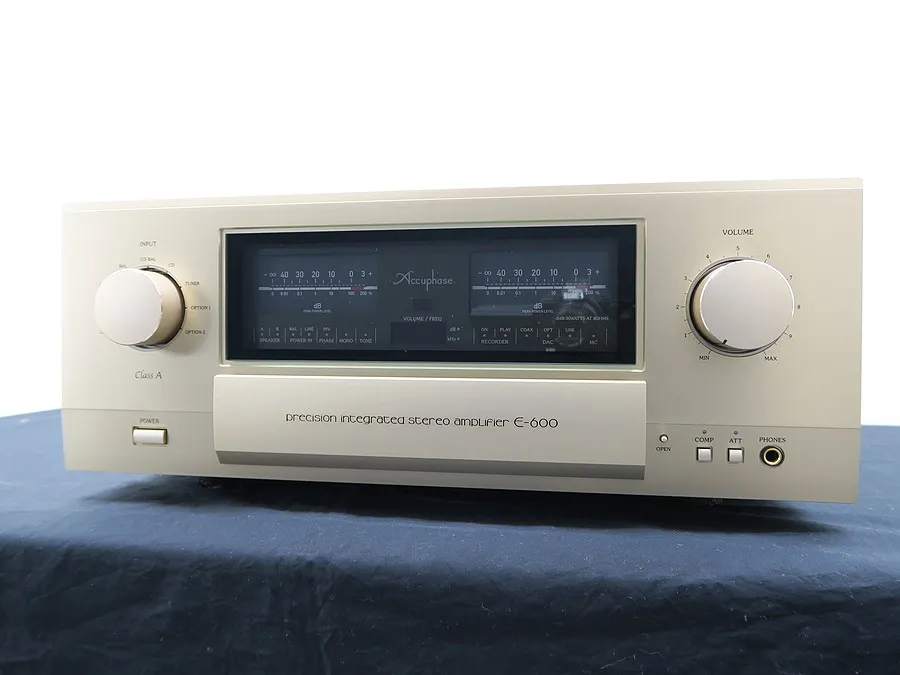Accuphase E-600 プリメインアンプ 元箱付
