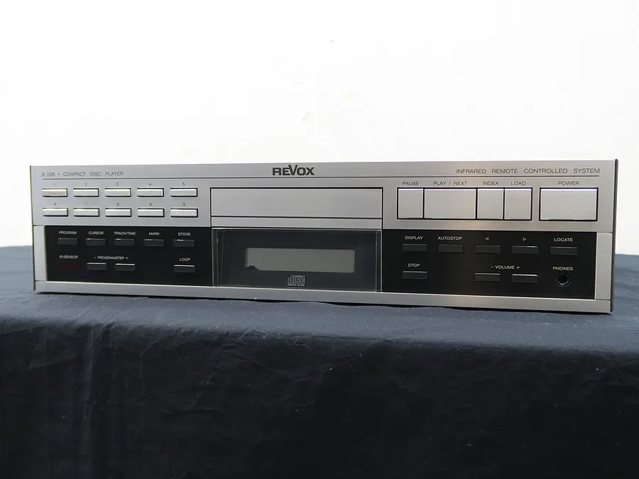 ルボックス REVOX B226 CDデッキ