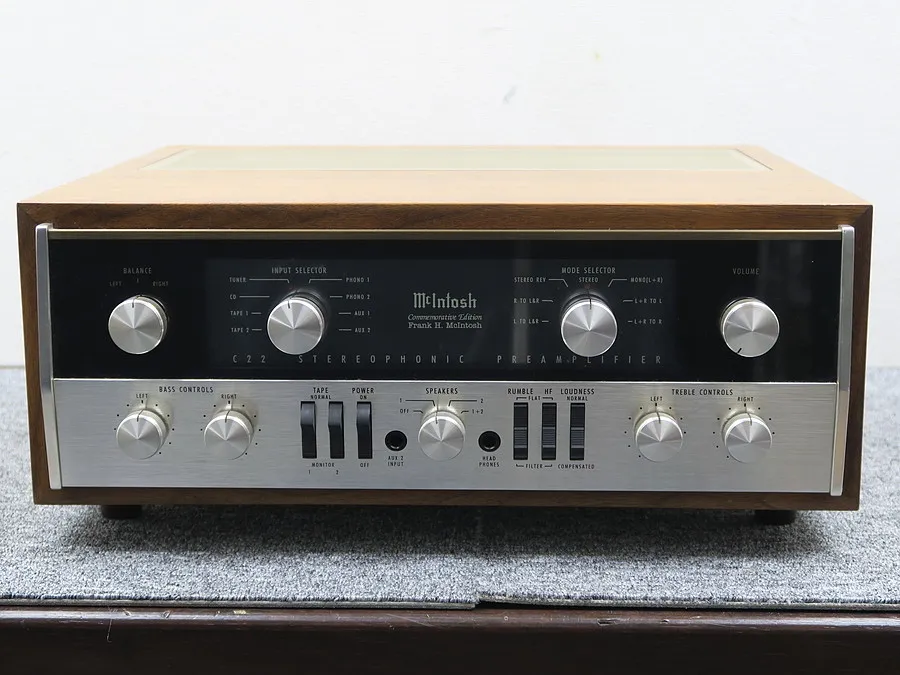 マッキントッシュ Mcintosh C22(復刻) プリアンプ