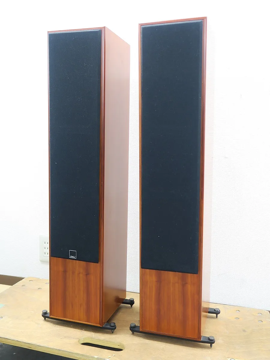 ダリ DALI ROYAL TOWER スピーカー ペア @41474｜中古オーディオ販売