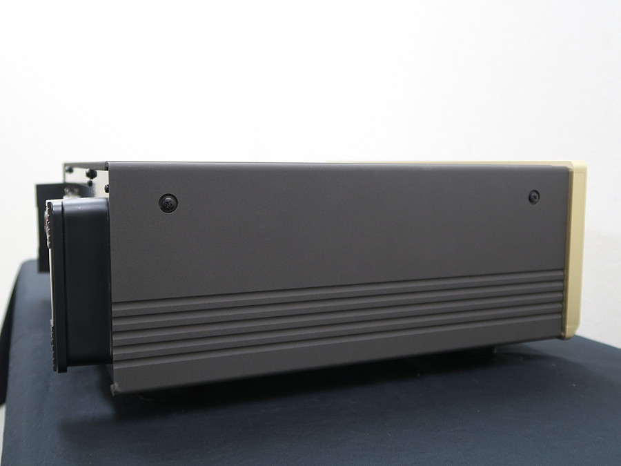 Accuphase PRO-2 業務用パワーアンプ アキュフェーズ ACCUPHASE アキュフェーズ PRO-2 業務用 デュアル チャンネル