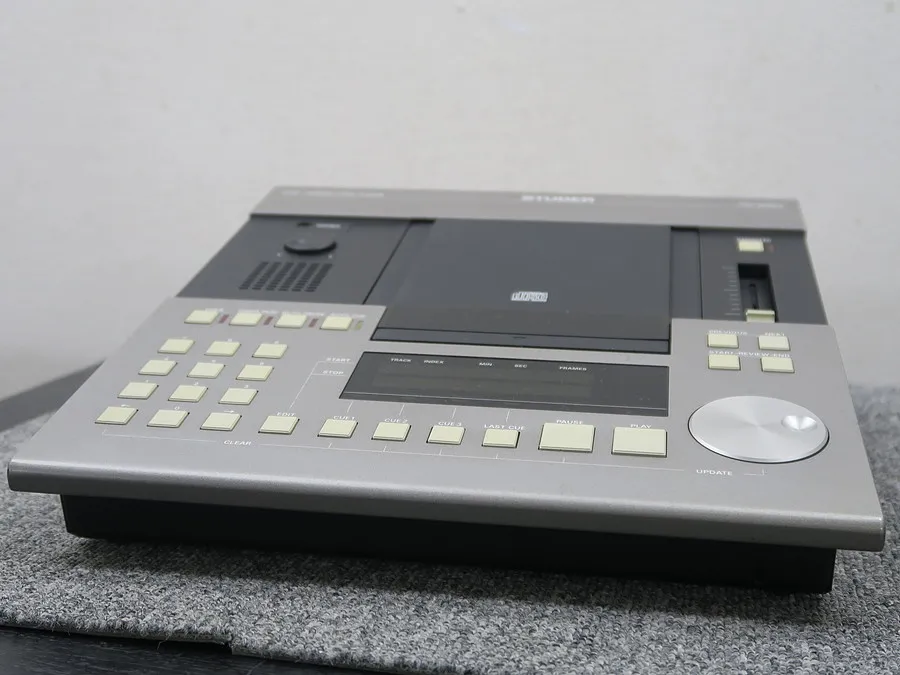 スチューダー STUDER D730 CDデッキ