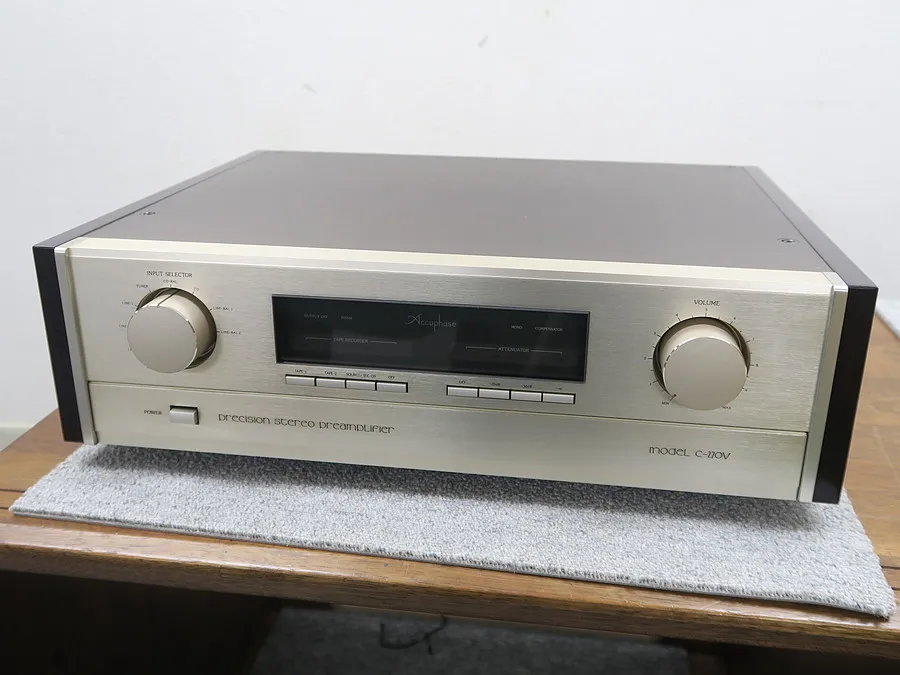 アキュフェーズ Accuphase C-270V プリアンプ