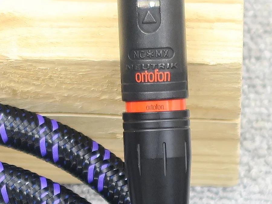 オルトフォン ortofon Reference 8NX(1.0mペア) XLRケーブル 元箱付