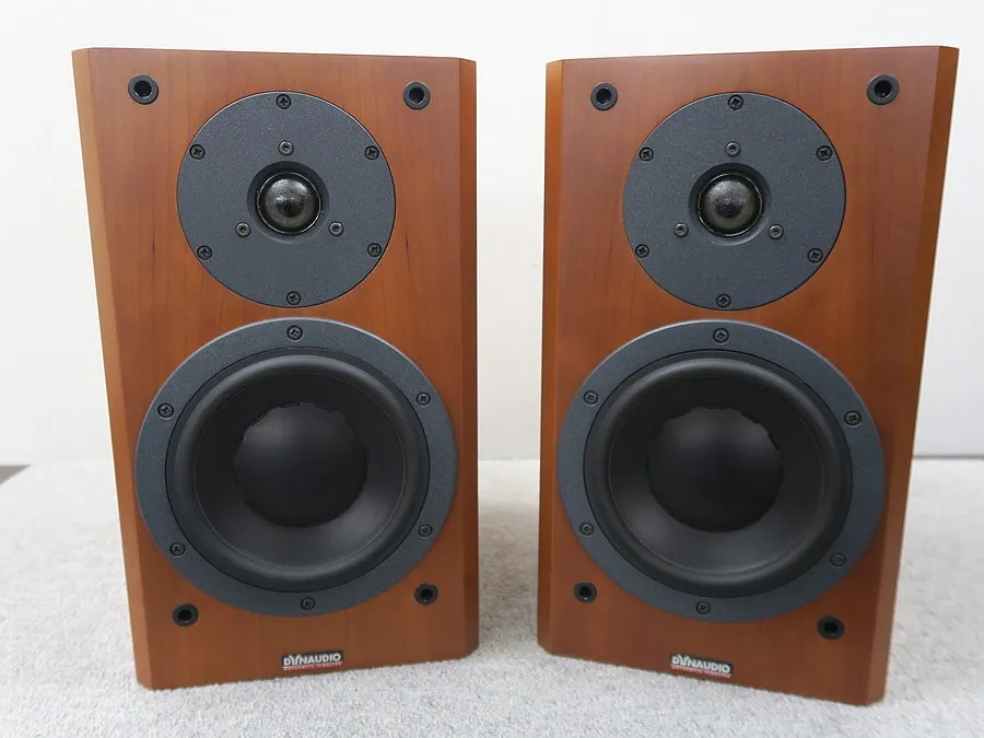ディナウディオ DYNAUDIO FOCUS 140 スピーカー ペア