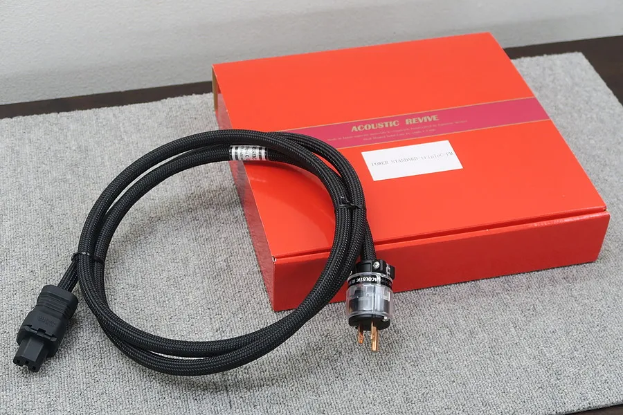 Acoustic Revive POWER STANDARD-triple C-FM(2.0m) 電源ケーブル