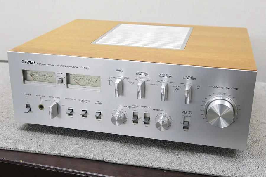 ヤマハ YAMAHA CA-2000 プリメインアンプ