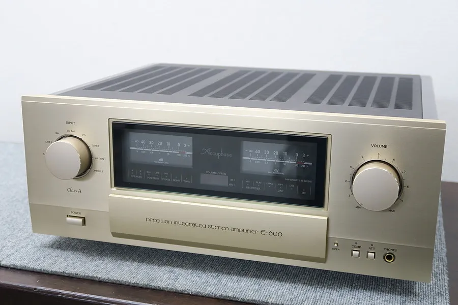 アキュフェーズ Accuphase E-600 プリメインアンプ 元箱付