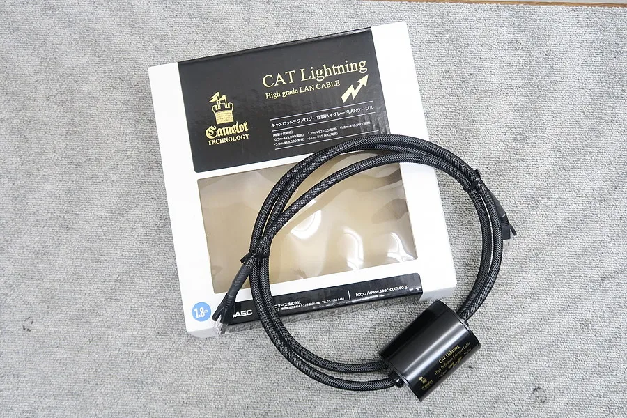CAMELOT TECHNOLOGY CAT Lightning (1.8m) LANケーブル 元箱付