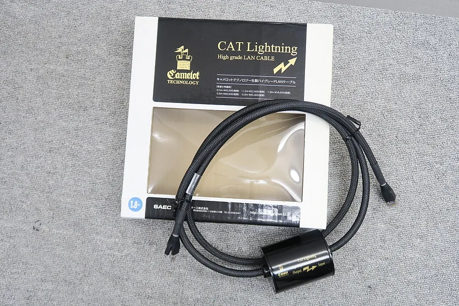 CAMELOT TECHNOLOGY CAT Lightning (1.8m) LANケーブル 元箱付
